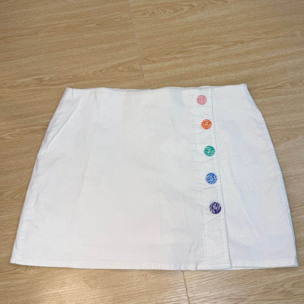 ATTYRE New York White Mini Skirt Rainbow Buttons Size 14 NWT 1245094